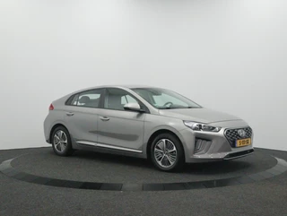 Hyundai IONIQ 1.6 GDi PHEV Comfort Carplay navigatie | Trekhaak | Camera | S / 12