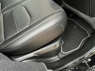 Jeep Wrangler Unlimited 4xe 380 Sahara  | Irmscher | Cross | Camera voor | / 39