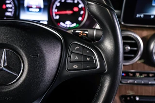 Mercedes GLC-klasse 350e 4MATIC AMG Premium Plus|Pano|verkoeling|Trekhaak|Leder / 43