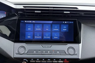 Peugeot 408 1.2 Hybrid 145 e-DCS6 Allure | Apple carplay/Android auto | Climate control | Parkeersensoren achter | achteruitrijcamera | / 24