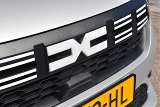Dacia Sandero 1.0 TCe 90 Expression  | NL-Auto | 1e eigenaar | Carplay | Airco | Cruise Contr | DAB | Full LED | NAP / 30