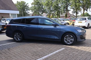 Ford Focus Wagon HYBRID 155PK TITANIUM-X NL-AUTO 1E EIGENAAR PARK.SENSOREN NAVI APPLE/ANDROID ALL SEASONS / 16