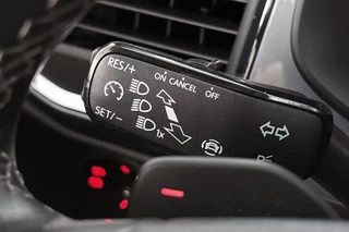 SEAT Ateca 1.5 TSI Style Business Intense Stoelverwarming LED Elektrische Achterklep Camera / 26