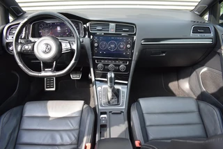 Volkswagen Golf 2.0 TSI 4MOTION R / 1e LAK VOL OPTIES / MAXTON / PANO / DYN / VIRTUAL COCKPIT / 22