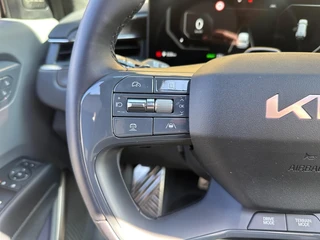 Kia EV9 GT-line AWD 99,8 kwh 7 zits | 385 PK | Geventileerde/verwarmde stoelen | Wireless Carplay & Android auto | 2.500 kg trekgewicht | Meridian | Fabrieksgarantie t/m 19-6-2033 +3x 1 jaar*  | NAP / 18