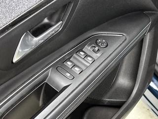 Peugeot 5008 1.2 PureTech Allure | 7 Persoons | Camera | Cruise | CarPlay | Navi / 27