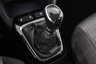 Opel Corsa 1.2 Level 2 100PK Achteruitrijcamera Airco 16" / 22