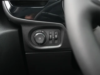 Opel Corsa-e Electric Edition 50 kWh | 3 Fase | Winterpakket | Private Lease 449,- p.m. | / 40