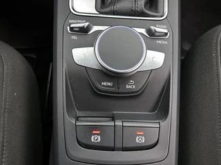 Audi Q2 35 TFSI Pro Line Automaat | Adaptive Cruise | Stoelverwarming | CarPlay | Camera | Parkeersensoren / 18