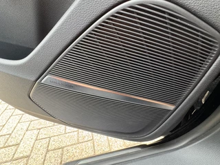 Audi Q8 55 TFSI QUATTRO * S-line * Panoramadak * Stoel koeling/verwarming * Stoel/spiegel memory * / 31