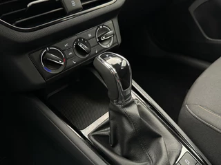 Skoda Kamiq 1.0 TSI Ambition | Automaat | Adaptive cruise | Stoel & stuurverwarming | CarPlay | Afneembare trekhaak / 19
