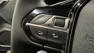 Peugeot 2008 1.2 PureTech Blue Lease Active NAVI CRUISE CARPLAY / 20