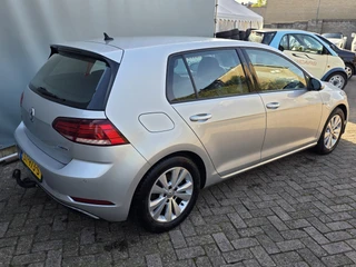 Volkswagen Golf 1.5 TSI Comfortline NAVI TEL LM PDC V+A ADAPTIVE CC DAB / 4