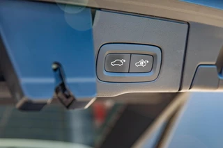 Volvo XC60 2.0 T6 Plug-in hybrid AWD Core Bright Long Range|Panorama / 25