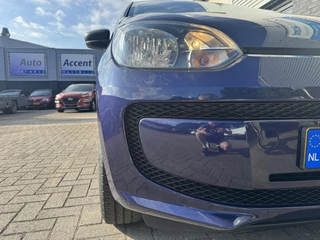 Volkswagen up! 1.0 take up! BlueMotion / 18