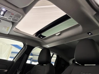 Jeep Avenger 1.2 e-Hybrid Summit | Apple/Android | Panoramadak | Cruise Control / 22