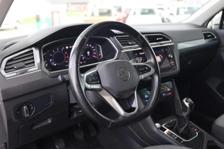 Volkswagen Tiguan 1.5 TSI Life Business|Panorama|ACC|Digital display| / 8