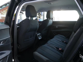 Peugeot 5008 1.2 PureTech Active | Automaat | Trekhaak | 7 zits | Achteruitrijcamera | Parkeersensoren voor | Apple carplay | Climate control | Cruise control | / 9