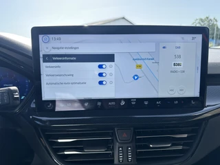 Ford Focus 1.0 EcoBoost Hybrid ST Line X  | Adapt. Cruise | Apple/Android | Stuur- en stoelverwarming | Keyless | PDC v+a incl. camera / 44