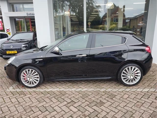 Alfa Romeo Giulietta 1.4 T SPORTIVA AUTOMAAT  Cruise Control | Clima | Parkeersensoren / 2