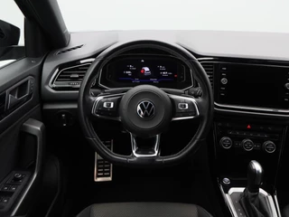 Volkswagen T-Roc 1.5 TSi 150 Pk Automaat Sport Business R-Line | Black Style | Camera | Stoelverwarming | Adaptive Cruise | Navigatie | CarPlay | Climatronic | 18 Inch | 89.335 Km !! / 36