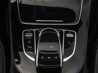 Mercedes-Benz E-klasse 200 AMG Line | Panoramadak | Leder | 360  Camera | Widescreen | LED | Apple CarPlay Android Auto | Memory | 19" | Sfeerverlichting | Dealeronderhouden / 22