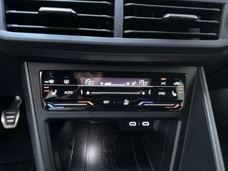 Volkswagen Polo 1.0 TSI R-Line Camera Navigatie DAB+ Stoelverwarming Virtual Cockpit / 21