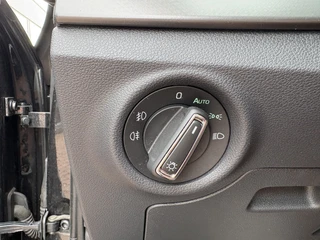 Škoda Kamiq 1.0 TSi DSG 110pk Business Edition  NAVI/CARPLAY/VIRTUAL/CLIMA/CRUISE/PDC/STOELVERWARMING / 39
