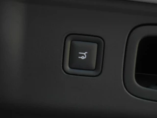 Leapmotor B10 Design Hybrid EV 18.8 kWh | Nu beschikbaar | Wltp 900km gecombineerd | Elektrisch 82km Wltp | Luxe uitvoering | Camera rondom | Stoel en stuurverwarming | Draadloze telefoonoplader | Keyless entry en start / 13