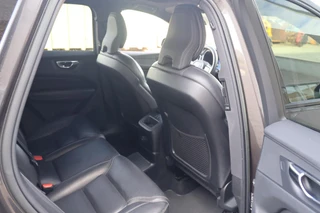 Volvo XC60 T6 Recharge AWD R-Design | Stoelverwarming & Koeling | 360° Camera | Panoramadak | Long Range | H/K | Keyless / 23
