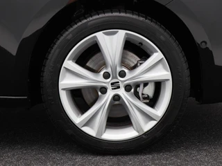 SEAT Leon Sportstourer 1.5 TSi e-Hybrid 204 Pk Automaat FR Business | Trekhaak | Carplay | Virtual Cockpit | Keyless | Adaptive Cruise | Stoel- en Stuurverwarming | 17 Inch / 15