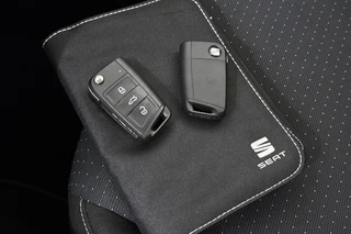 SEAT Arona 1.0 TSI Style Business Connect Automaat Trekhaak Stoelverwarming Virtual LED / 26