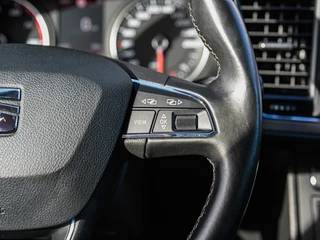 Seat Leon ST 1.0 EcoTSI Style Intense | Carplay | Keyless | Climate control | Cruise control | PDC v+a | Trekhaak / 32