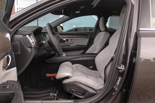 Volvo V90 2.0 B4 Business Pro Inscription| BTW auto | 1e eigenaar | NL auto | 20 inch | Panoramadak | Harman Kardon | BLIS | Stuurverwarming | Stoelverwarming | Head-up | Trekhaak | Cruise control / 13