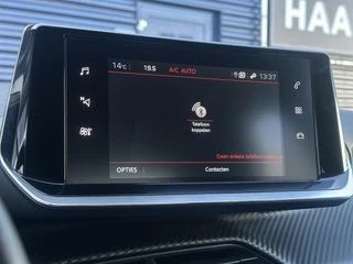 Peugeot 208 1.2 PureTech 100pk Allure | Automaat | Parkeercamera/-sensoren | Navigatie | Cruise Control | Climate Control | Full LED | Apple Carplay/Android Auto | DAB | Lichtmetalen velgen | / 19