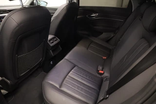 Audi e-tron e-tron 50 quattro Launch edition plus 71 kWh  Memory Keyless Go/Start ACC ECC Carplay / 20