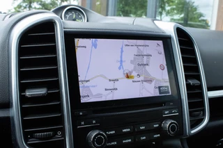 Porsche Cayenne 3.0 S E-Hybrid Platinum Edition Pano|Stoelverwarming|Bose| / 48