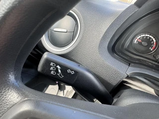 Volkswagen up! 1.0 take up! BlueMotion / 23