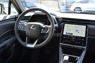 Lexus LBX 1.5 2WD / 30