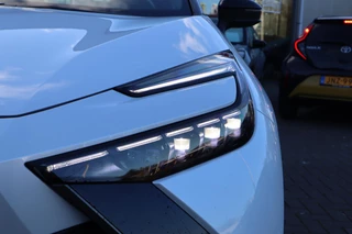 Toyota C-HR PLUG-IN HYBRID 220 GR SPORT NIEUW&DIRECT LEVERBAAR! BLIND-SPOT STOEL/STUURVERW. 19"LMV PARK-SENSOREN KEYLESS / 12