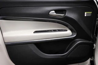 Fiat 600 1.2 Hybrid La Prima | MASSAGE | NAVIGATIE | DAB | APPLE | CAMERA / 31
