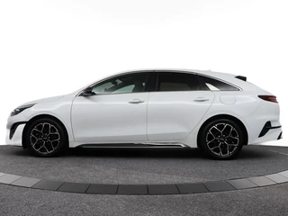 Kia ProCeed 1.5 T-GDi GT-Line Automaat  - Navigatie - Cruise Control - Stoel-/stuurverwarming - Climate Control - Fabrieksgarantie tot 01-2031 / 4