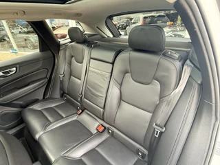 Volvo XC60 2.0 Recharge T6 AWD Inscription  | Stoelventilatie | LED | Keyless | Apple Carplay | Stuur- en stoelverwarming |  Pano / 64