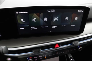 Kia Sorento 1.6 T-GDi Plug-in Hybrid 4WD ExecutiveLine 7p Nieuw en Direct leverbaar! - - Stoel/Stuurverwarming - 1700kg trekgewicht - Apple Carplay - Android Auto - Panorama Dak - - Fabrieksgarantie tot 2033 / 66
