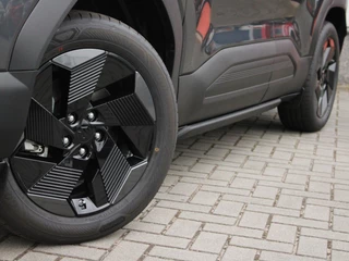 Suzuki e VITARA Select 61 kWh Adaptieve Cruise & Climate Control, Stuur- & Stoelverwarming, Parkeersensoren Voor & Achter / 2