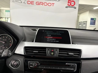 BMW X1 SDrive18i Executive/ NL auto/ Automaat/ Parkeersensoren / 22