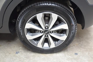 KIA Stonic 1.0 T-GDi MHEV 100pk DCT7 DynamicPlusLine / 32