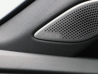 Skoda Superb Combi 1.5 TSi 204 Pk PHEV Sportline Business | Trekhaak | Carplay | Canton Audio | Head-up Display | Panoramadak | Virtual Cockpit | Adaptive Cruise | 19 Inch / 39