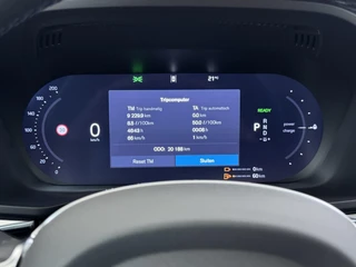 Volvo XC60 Plug-In Hybrid AWD T6 Plus Dark Recharge ADAPT. CRUISE CONTROL | STUUR & STOEL VERWARMING | PANORAMA DAK | 360 GRADEN CAMERA | ELEK. STOELEN MET GEHEUGEN | HARMAN/KARDON AUDIO / 35