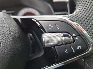 Skoda Kamiq 1.0 TSI Monte Carlo * 29.000KM! * Panoramadak * Stoelverwarming * Carplay * Full Led * / 26